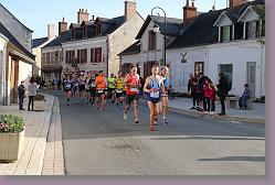 02 Marathon Cheverny 220 * 680 x 453 * (141KB)